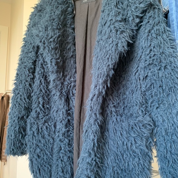 Zara coat - Picture 4 of 4